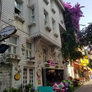 Apartment Romantic Mansion Istanbul